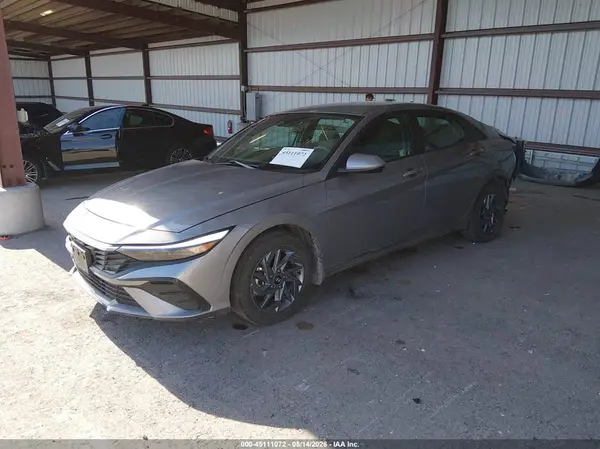 KMHLM4DJ3SU156682 2025 HYUNDAI ELANTRA - Image 2