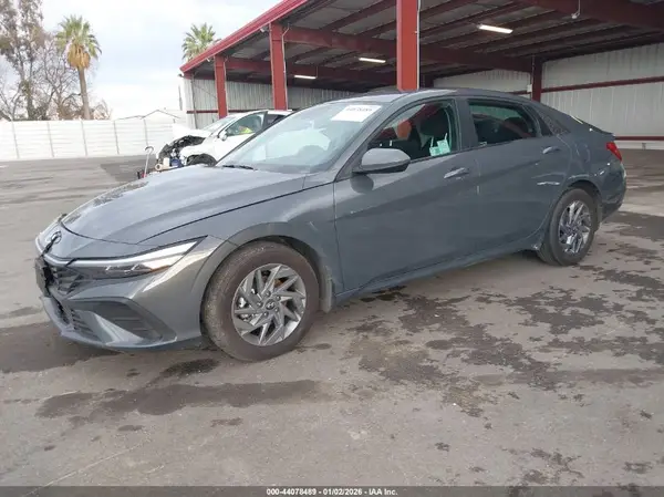 KMHLM4DJ3SU158612 2025 HYUNDAI ELANTRA - Image 2