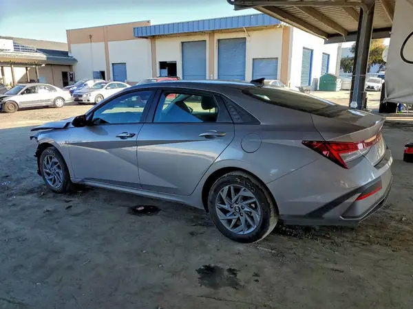 KMHLM4DJ3SU178455 2025 HYUNDAI ELANTRA - Image 2