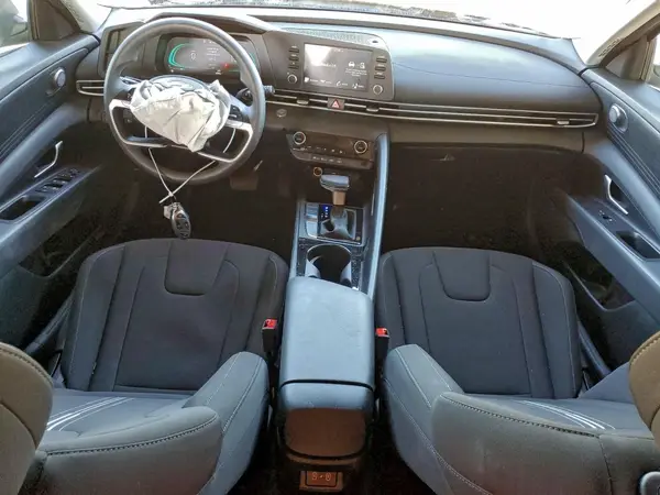 KMHLM4DJ3SU178455 2025 HYUNDAI ELANTRA - Image 8