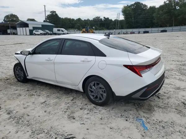 KMHLM4DJ4RU107551 2024 HYUNDAI ELANTRA - Image 2