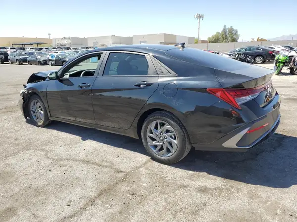KMHLM4DJ4RU107985 2024 HYUNDAI ELANTRA - Image 2