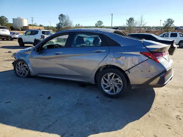 KMHLM4DJ4RU111132 2024 HYUNDAI ELANTRA - Image 2