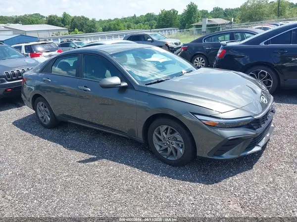 KMHLM4DJ4RU115164 2024 HYUNDAI ELANTRA - Image 1