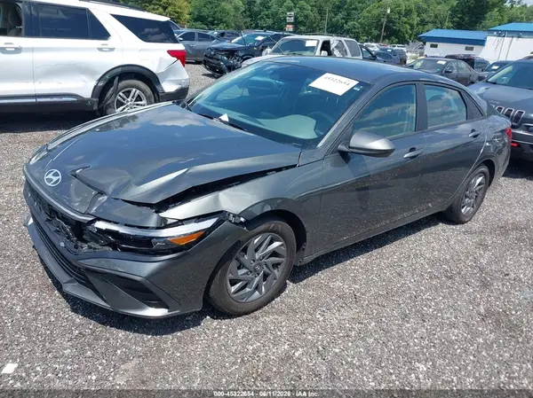 KMHLM4DJ4RU115164 2024 HYUNDAI ELANTRA - Image 2