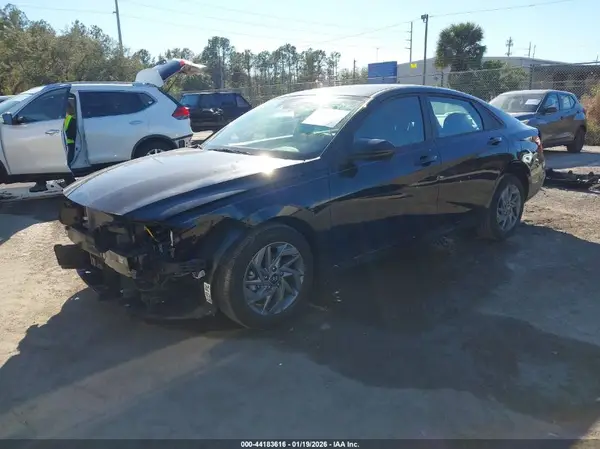 KMHLM4DJ4RU115181 2024 HYUNDAI ELANTRA - Image 2