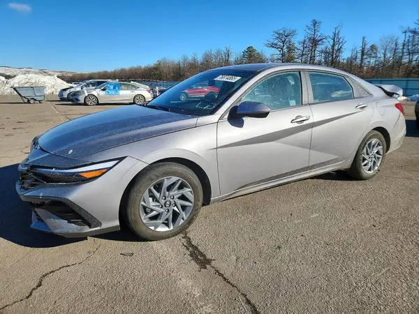 KMHLM4DJ4SU122153 2025 HYUNDAI ELANTRA - Image 1