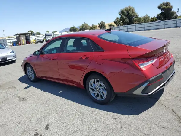 KMHLM4DJ4SU129717 2025 HYUNDAI ELANTRA - Image 2