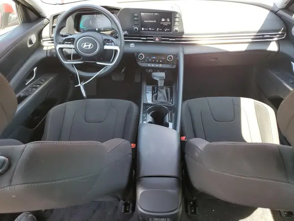 KMHLM4DJ4SU129717 2025 HYUNDAI ELANTRA - Image 8