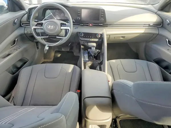 KMHLM4DJ4SU129751 2025 HYUNDAI ELANTRA - Image 8