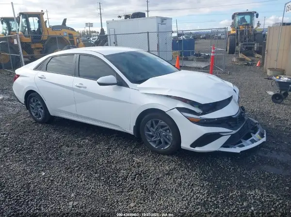 KMHLM4DJ4SU138028 2025 HYUNDAI ELANTRA - Image 1