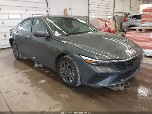 KMHLM4DJ4SU141429 2025 HYUNDAI ELANTRA - Image 1