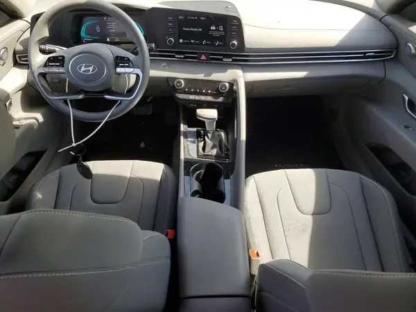 KMHLM4DJ4SU156884 2025 HYUNDAI ELANTRA - Image 8