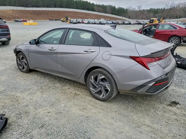 KMHLM4DJ4SU167481 2025 HYUNDAI ELANTRA - Image 2