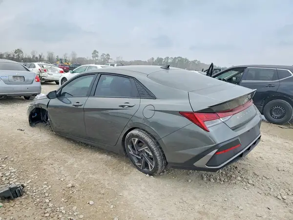 KMHLM4DJ4SU169179 2025 HYUNDAI ELANTRA - Image 2