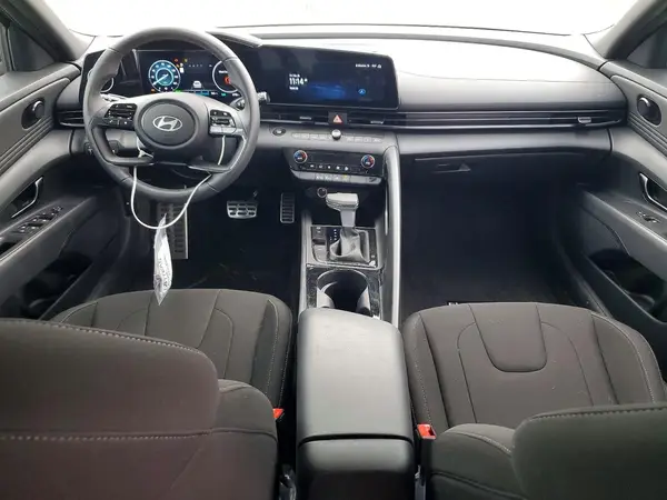KMHLM4DJ4SU169179 2025 HYUNDAI ELANTRA - Image 8