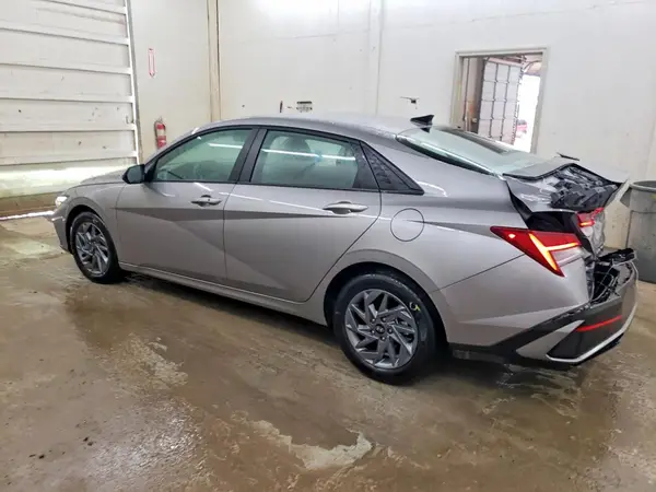 KMHLM4DJ4SU170610 2025 HYUNDAI ELANTRA - Image 2