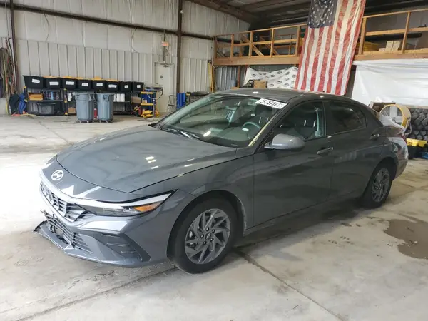 KMHLM4DJ4SU177640 2025 HYUNDAI ELANTRA - Image 1