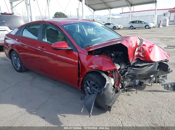 KMHLM4DJ5RU095443 2024 HYUNDAI ELANTRA - Image 1