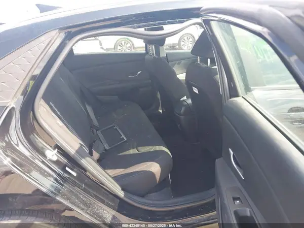 KMHLM4DJ5RU097712 2024 HYUNDAI ELANTRA - Image 8