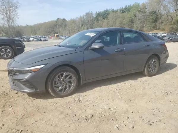 KMHLM4DJ5RU103945 2024 HYUNDAI ELANTRA - Image 1