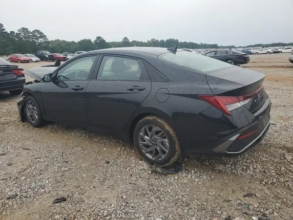 KMHLM4DJ5RU104156 2024 HYUNDAI ELANTRA - Image 2