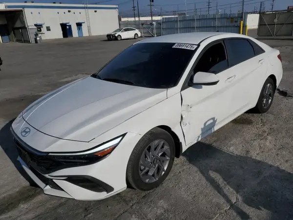 KMHLM4DJ5RU107560 2024 HYUNDAI ELANTRA - Image 1