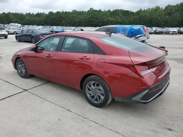 KMHLM4DJ5RU108045 2024 HYUNDAI ELANTRA - Image 2