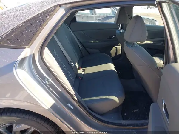 KMHLM4DJ5RU111365 2024 HYUNDAI ELANTRA - Image 8