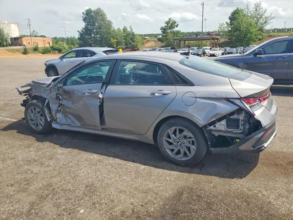 KMHLM4DJ5RU115917 2024 HYUNDAI ELANTRA - Image 2
