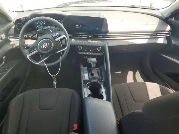 KMHLM4DJ5RU115917 2024 HYUNDAI ELANTRA - Image 8