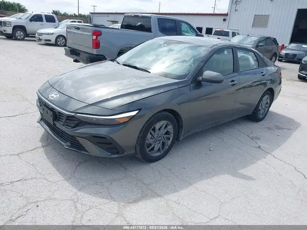 KMHLM4DJ5RU116615 2024 HYUNDAI ELANTRA - Image 2