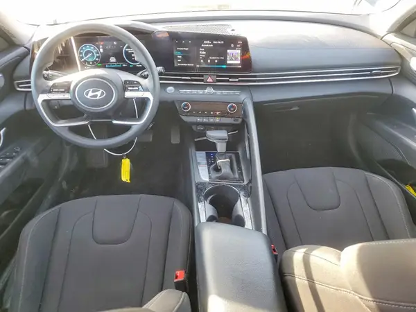 KMHLM4DJ5RU118493 2024 HYUNDAI ELANTRA - Image 8