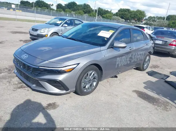 KMHLM4DJ5SU122324 2025 HYUNDAI ELANTRA - Image 2