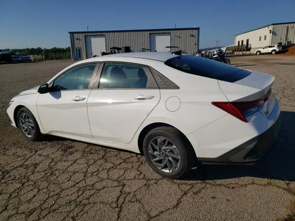 KMHLM4DJ5SU124610 2025 HYUNDAI ELANTRA - Image 2