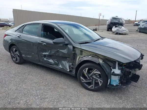 KMHLM4DJ5SU126356 2025 HYUNDAI ELANTRA - Image 1
