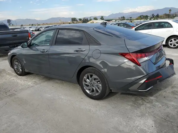 KMHLM4DJ5SU129967 2025 HYUNDAI ELANTRA - Image 2