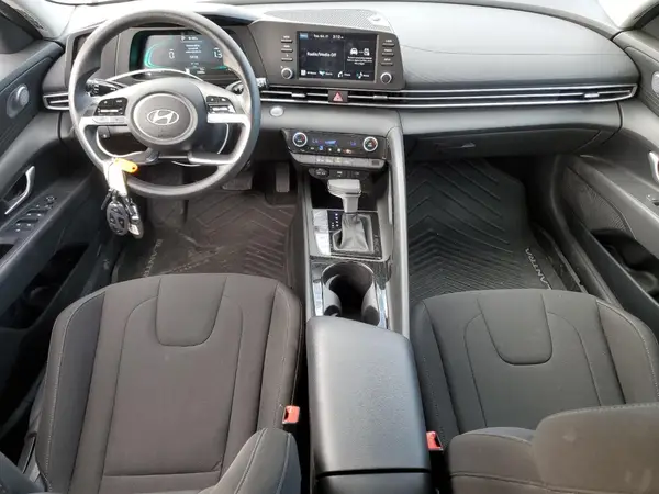KMHLM4DJ5SU129967 2025 HYUNDAI ELANTRA - Image 8