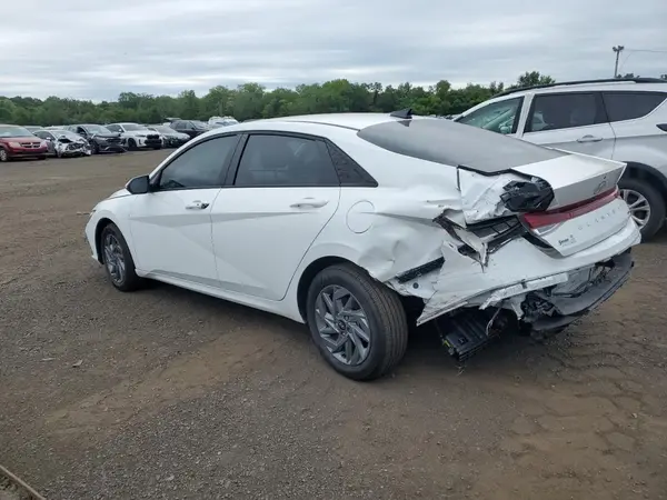 KMHLM4DJ5SU137583 2025 HYUNDAI ELANTRA - Image 2