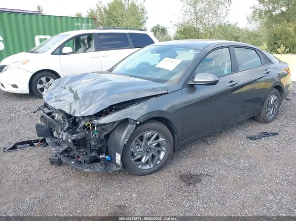 KMHLM4DJ5SU140872 2025 HYUNDAI ELANTRA - Image 2