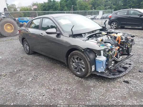 KMHLM4DJ5SU143979 2025 HYUNDAI ELANTRA - Image 1