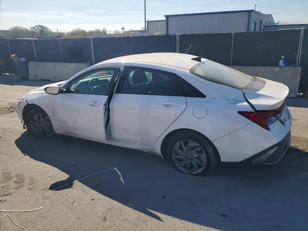 KMHLM4DJ5SU163410 2025 HYUNDAI ELANTRA - Image 2
