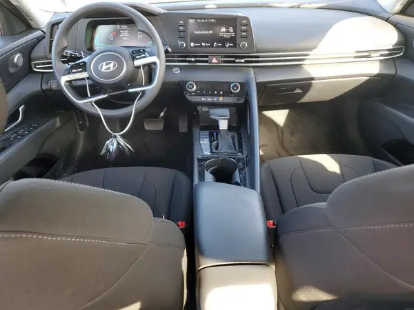 KMHLM4DJ5SU179185 2025 HYUNDAI ELANTRA - Image 8