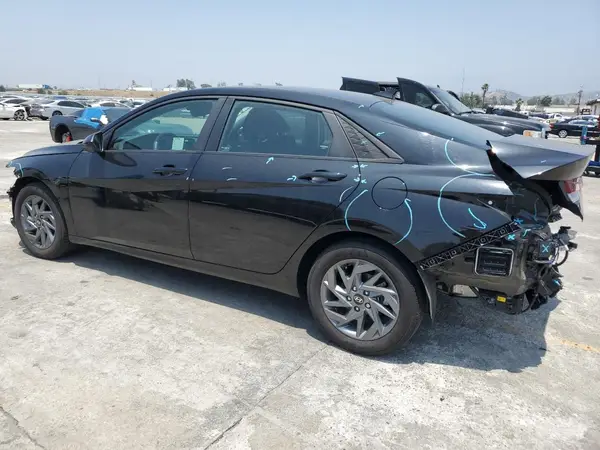 KMHLM4DJ6RU093703 2024 HYUNDAI ELANTRA - Image 2