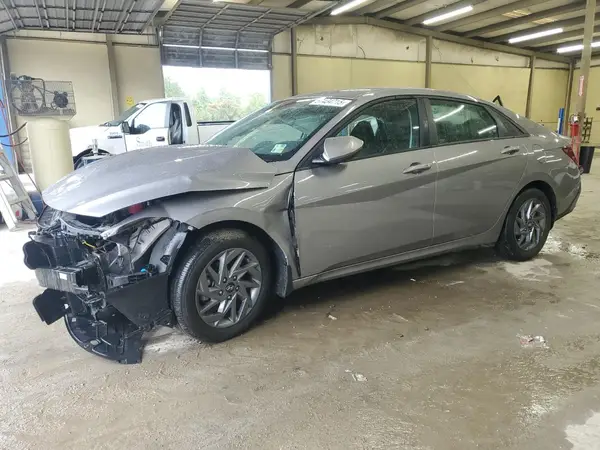 KMHLM4DJ6RU094186 2024 HYUNDAI ELANTRA - Image 1
