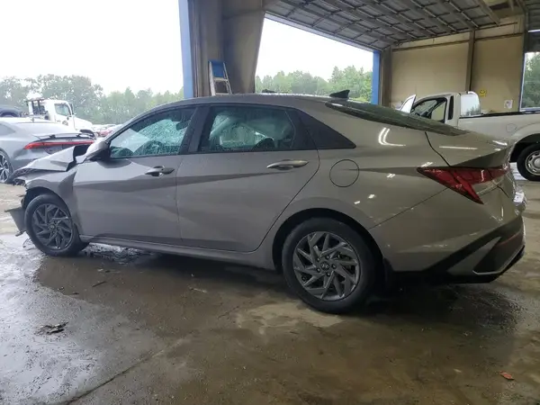 KMHLM4DJ6RU094186 2024 HYUNDAI ELANTRA - Image 2