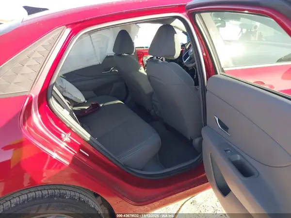 KMHLM4DJ6RU096004 2024 HYUNDAI ELANTRA - Image 8