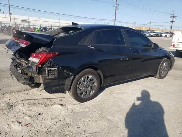 KMHLM4DJ6RU096875 2024 HYUNDAI ELANTRA - Image 3