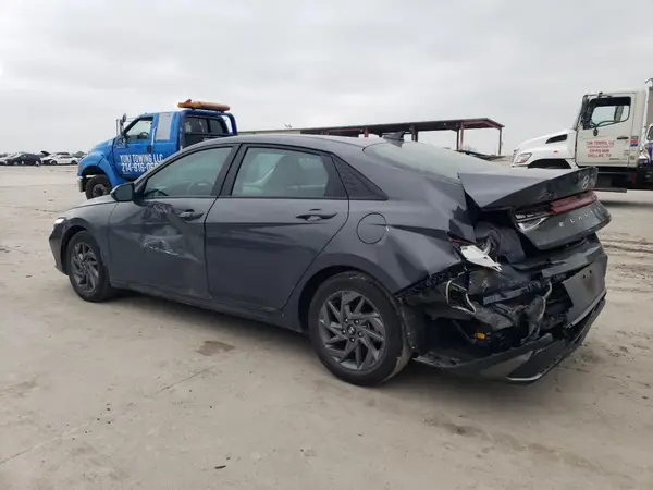 KMHLM4DJ6RU097976 2024 HYUNDAI ELANTRA - Image 2