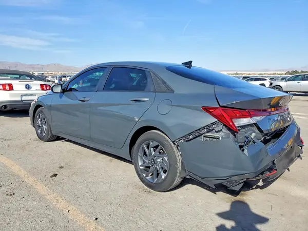 KMHLM4DJ6RU103307 2024 HYUNDAI ELANTRA - Image 2